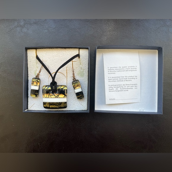 New MURANO GLASS handblown triangle PENDANT 18" NECKLACE Set Earrings Black Gold - Picture 7 of 10